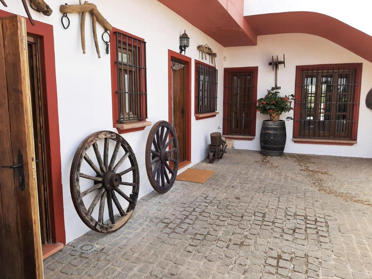 Finca Rural La Canera 16 Huespedes Seville Exterior photo